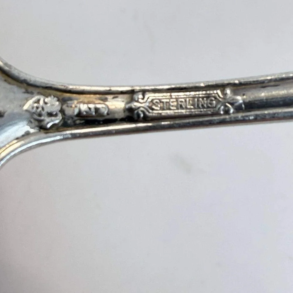 Antique Sterling Silver Sugar Shell Spoon Monogram L Art Nouveau 28g 5.75in